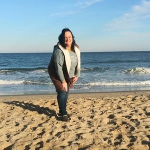 Meet your Posher, Angel r